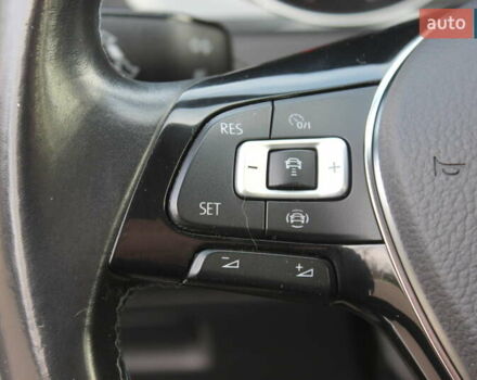 Белый Фольксваген e-Golf, объемом двигателя 0 л и пробегом 69 тыс. км за 13999 $, фото 33 на Automoto.ua