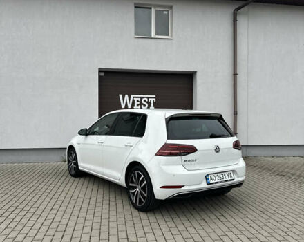 Белый Фольксваген e-Golf, объемом двигателя 0 л и пробегом 20 тыс. км за 18499 $, фото 5 на Automoto.ua