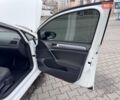 Белый Фольксваген e-Golf, объемом двигателя 0 л и пробегом 71 тыс. км за 12999 $, фото 26 на Automoto.ua