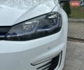 Белый Фольксваген e-Golf, объемом двигателя 0 л и пробегом 67 тыс. км за 13900 $, фото 10 на Automoto.ua