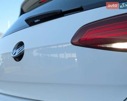 Білий Фольксваген e-Golf, об'ємом двигуна 0 л та пробігом 28 тис. км за 14900 $, фото 2 на Automoto.ua