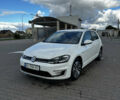 Белый Фольксваген e-Golf, объемом двигателя 0 л и пробегом 113 тыс. км за 13700 $, фото 1 на Automoto.ua
