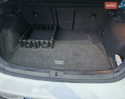 Белый Фольксваген e-Golf, объемом двигателя 0 л и пробегом 115 тыс. км за 14900 $, фото 19 на Automoto.ua