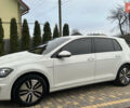 Белый Фольксваген e-Golf, объемом двигателя 0 л и пробегом 70 тыс. км за 13700 $, фото 12 на Automoto.ua