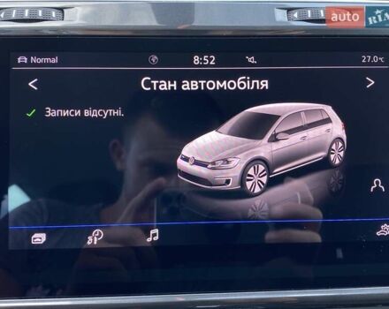 Белый Фольксваген e-Golf, объемом двигателя 0 л и пробегом 36 тыс. км за 14900 $, фото 36 на Automoto.ua