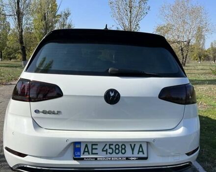 Белый Фольксваген e-Golf, объемом двигателя 0 л и пробегом 44 тыс. км за 16800 $, фото 7 на Automoto.ua
