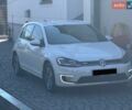 Белый Фольксваген e-Golf, объемом двигателя 0 л и пробегом 75 тыс. км за 14999 $, фото 3 на Automoto.ua