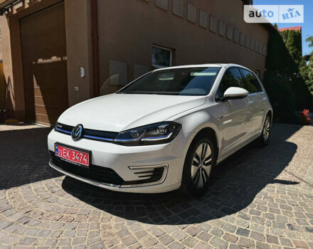 Білий Фольксваген e-Golf, об'ємом двигуна 0 л та пробігом 65 тис. км за 15999 $, фото 15 на Automoto.ua