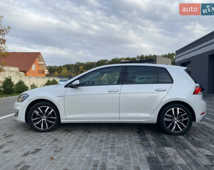 Білий Фольксваген e-Golf, об'ємом двигуна 0 л та пробігом 43 тис. км за 17499 $, фото 4 на Automoto.ua