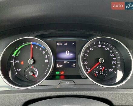 Белый Фольксваген e-Golf, объемом двигателя 0 л и пробегом 32 тыс. км за 14400 $, фото 19 на Automoto.ua