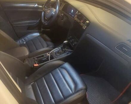 Білий Фольксваген e-Golf, об'ємом двигуна 0 л та пробігом 48 тис. км за 17000 $, фото 2 на Automoto.ua