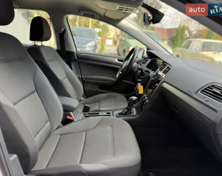 Белый Фольксваген e-Golf, объемом двигателя 0 л и пробегом 137 тыс. км за 13800 $, фото 18 на Automoto.ua