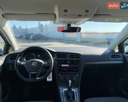 Белый Фольксваген e-Golf, объемом двигателя 0 л и пробегом 124 тыс. км за 13490 $, фото 22 на Automoto.ua
