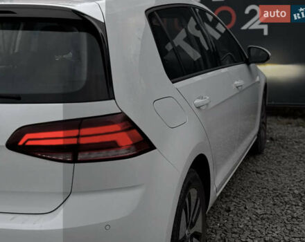 Білий Фольксваген e-Golf, об'ємом двигуна 0 л та пробігом 60 тис. км за 14490 $, фото 4 на Automoto.ua