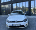 Белый Фольксваген e-Golf, объемом двигателя 0 л и пробегом 24 тыс. км за 15999 $, фото 1 на Automoto.ua