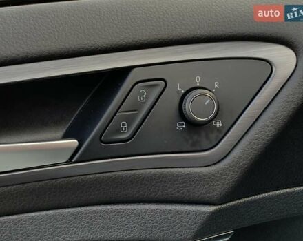 Белый Фольксваген e-Golf, объемом двигателя 0 л и пробегом 73 тыс. км за 13955 $, фото 38 на Automoto.ua