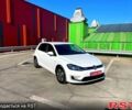 Белый Фольксваген e-Golf, объемом двигателя 100 л и пробегом 124 тыс. км за 13400 $, фото 2 на Automoto.ua