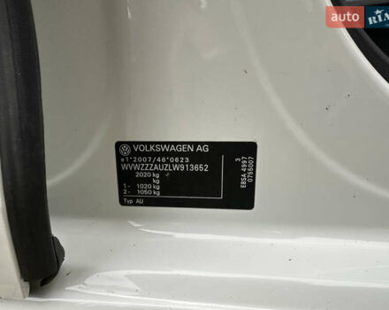 Белый Фольксваген e-Golf, объемом двигателя 0 л и пробегом 70 тыс. км за 13700 $, фото 27 на Automoto.ua