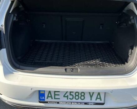 Белый Фольксваген e-Golf, объемом двигателя 0 л и пробегом 44 тыс. км за 16800 $, фото 20 на Automoto.ua