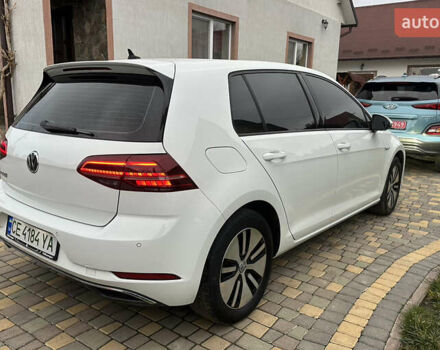Белый Фольксваген e-Golf, объемом двигателя 0 л и пробегом 70 тыс. км за 13700 $, фото 16 на Automoto.ua