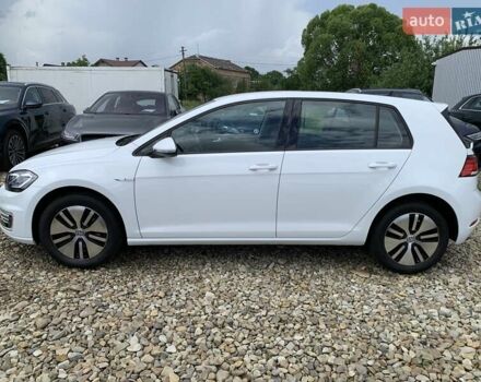 Белый Фольксваген e-Golf, объемом двигателя 0 л и пробегом 32 тыс. км за 14400 $, фото 3 на Automoto.ua