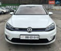 Белый Фольксваген e-Golf, объемом двигателя 0 л и пробегом 98 тыс. км за 16450 $, фото 1 на Automoto.ua