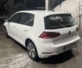 Белый Фольксваген e-Golf, объемом двигателя 0 л и пробегом 95 тыс. км за 14599 $, фото 28 на Automoto.ua