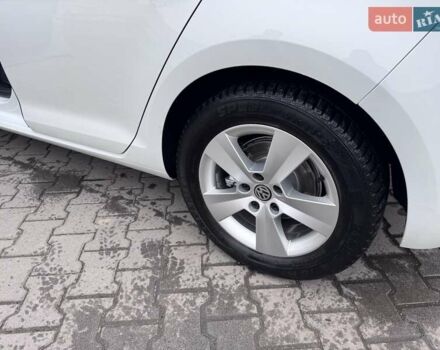 Белый Фольксваген e-Golf, объемом двигателя 0 л и пробегом 71 тыс. км за 12999 $, фото 35 на Automoto.ua