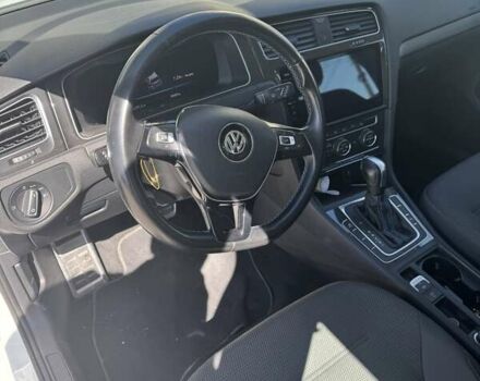 Белый Фольксваген e-Golf, объемом двигателя 0 л и пробегом 79 тыс. км за 15300 $, фото 1 на Automoto.ua