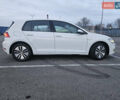 Белый Фольксваген e-Golf, объемом двигателя 0 л и пробегом 115 тыс. км за 14900 $, фото 4 на Automoto.ua