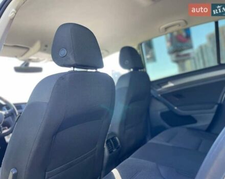 Белый Фольксваген e-Golf, объемом двигателя 0 л и пробегом 124 тыс. км за 13490 $, фото 21 на Automoto.ua