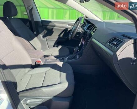Белый Фольксваген e-Golf, объемом двигателя 0 л и пробегом 124 тыс. км за 13490 $, фото 29 на Automoto.ua