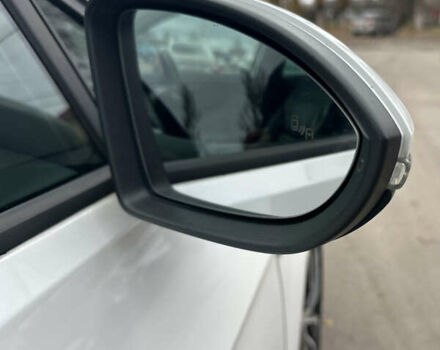 Белый Фольксваген e-Golf, объемом двигателя 0 л и пробегом 98 тыс. км за 16450 $, фото 11 на Automoto.ua