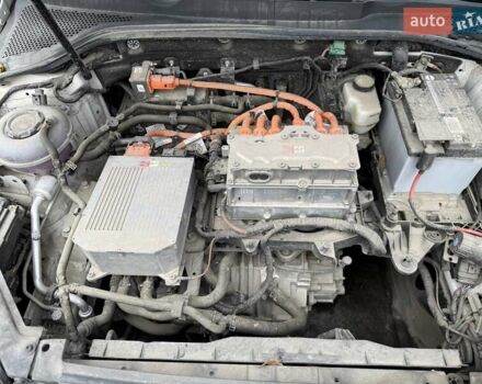 Белый Фольксваген e-Golf, объемом двигателя 0 л и пробегом 57 тыс. км за 15500 $, фото 20 на Automoto.ua