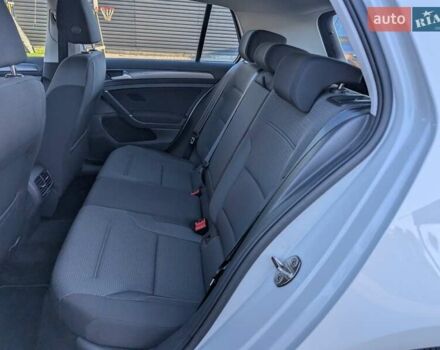 Білий Фольксваген e-Golf, об'ємом двигуна 0 л та пробігом 28 тис. км за 14900 $, фото 27 на Automoto.ua