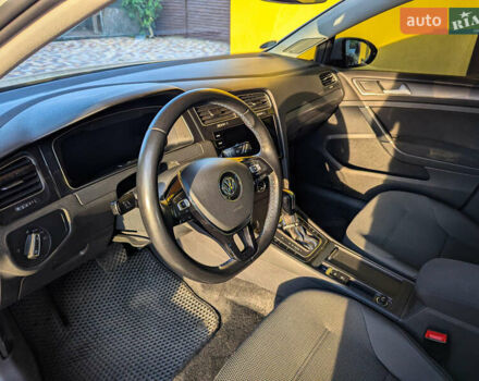 Білий Фольксваген e-Golf, об'ємом двигуна 0 л та пробігом 80 тис. км за 16900 $, фото 30 на Automoto.ua