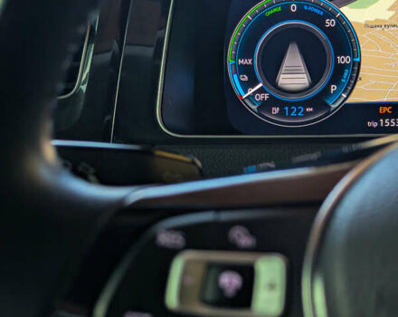 Білий Фольксваген e-Golf, об'ємом двигуна 0 л та пробігом 80 тис. км за 16900 $, фото 13 на Automoto.ua