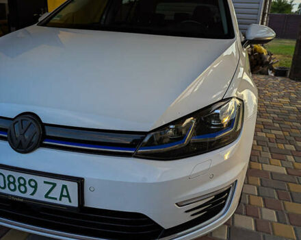 Білий Фольксваген e-Golf, об'ємом двигуна 0 л та пробігом 80 тис. км за 16900 $, фото 22 на Automoto.ua