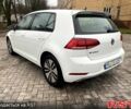 Белый Фольксваген e-Golf, объемом двигателя 0 л и пробегом 89 тыс. км за 16450 $, фото 3 на Automoto.ua