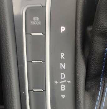 Білий Фольксваген e-Golf, об'ємом двигуна 0 л та пробігом 88 тис. км за 16499 $, фото 28 на Automoto.ua