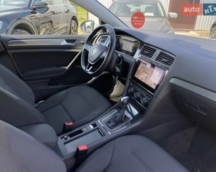 Белый Фольксваген e-Golf, объемом двигателя 0 л и пробегом 36 тыс. км за 14900 $, фото 63 на Automoto.ua