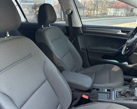 Белый Фольксваген e-Golf, объемом двигателя 0 л и пробегом 70 тыс. км за 13900 $, фото 6 на Automoto.ua