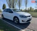 Белый Фольксваген e-Golf, объемом двигателя 0 л и пробегом 44 тыс. км за 16800 $, фото 4 на Automoto.ua