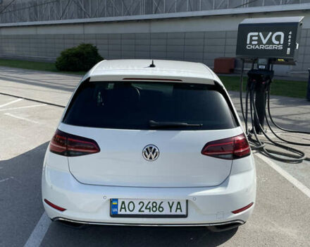 Білий Фольксваген e-Golf, об'ємом двигуна 0 л та пробігом 63 тис. км за 19500 $, фото 4 на Automoto.ua