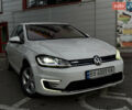 Білий Фольксваген e-Golf, об'ємом двигуна 0 л та пробігом 97 тис. км за 13999 $, фото 3 на Automoto.ua