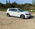 Белый Фольксваген e-Golf, объемом двигателя 0 л и пробегом 46 тыс. км за 14900 $, фото 2 на Automoto.ua