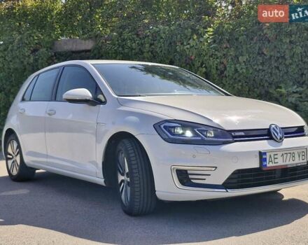 Белый Фольксваген e-Golf, объемом двигателя 0 л и пробегом 70 тыс. км за 14500 $, фото 7 на Automoto.ua