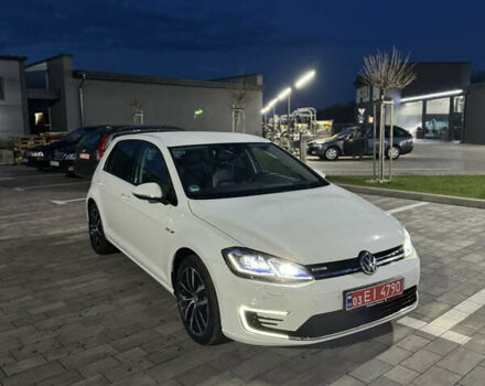 Белый Фольксваген e-Golf, объемом двигателя 0 л и пробегом 59 тыс. км за 17400 $, фото 1 на Automoto.ua