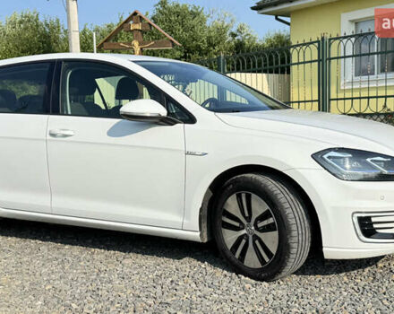 Белый Фольксваген e-Golf, объемом двигателя 0 л и пробегом 73 тыс. км за 17900 $, фото 32 на Automoto.ua