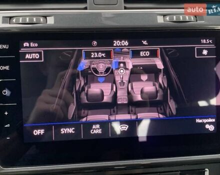 Белый Фольксваген e-Golf, объемом двигателя 0 л и пробегом 32 тыс. км за 14400 $, фото 50 на Automoto.ua